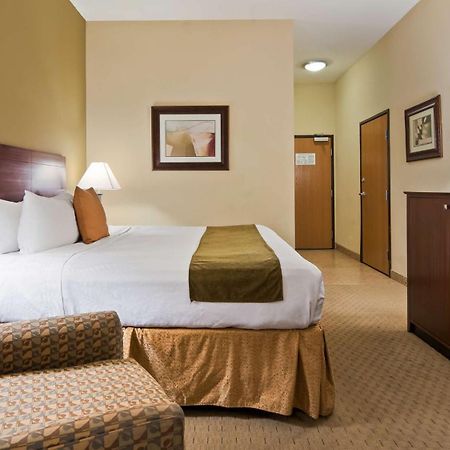 Best Western Plus Montezuma Inn And Suites Las Vegas Exterior photo