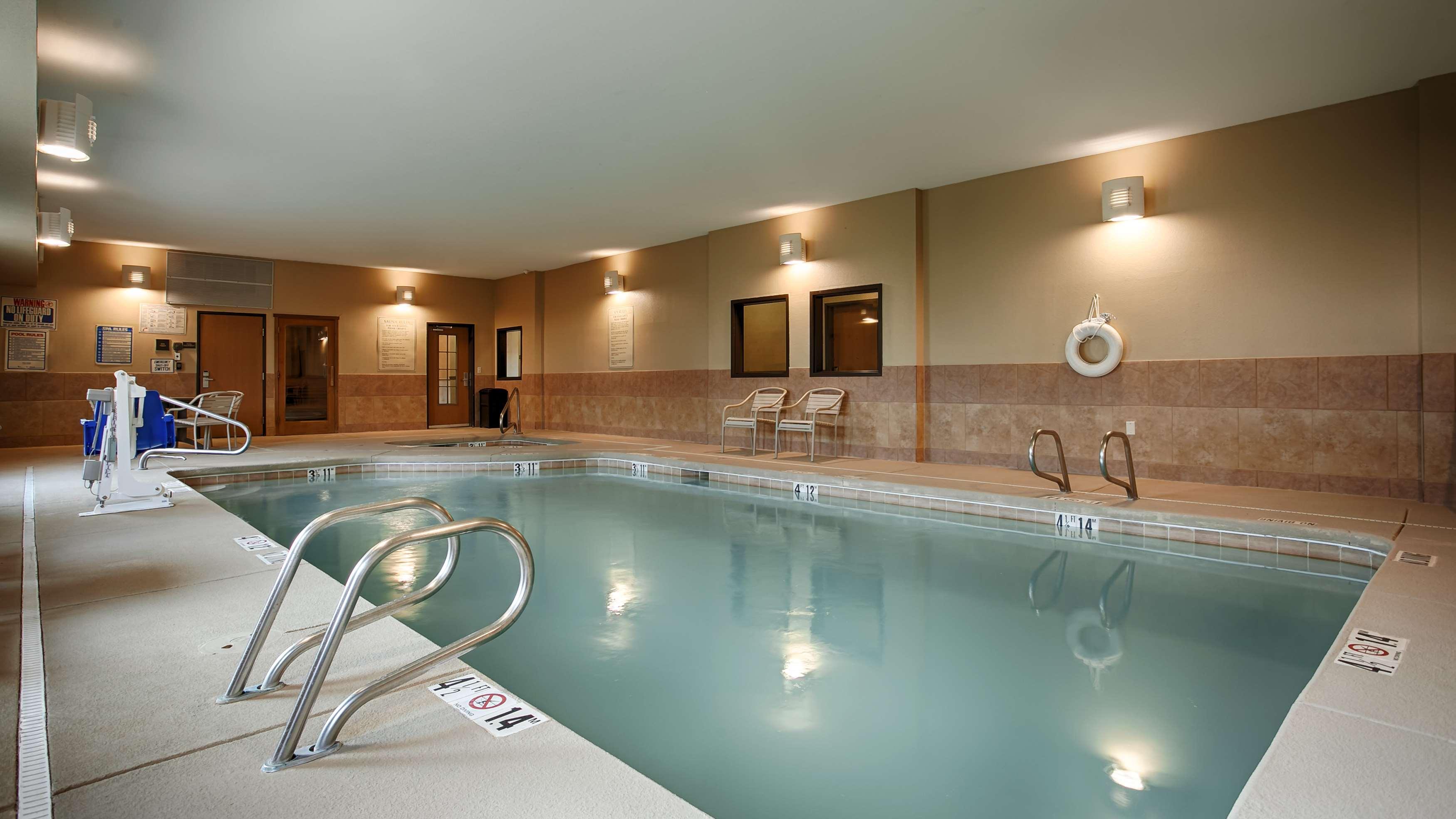 Best Western Plus Montezuma Inn And Suites Las Vegas Exterior photo
